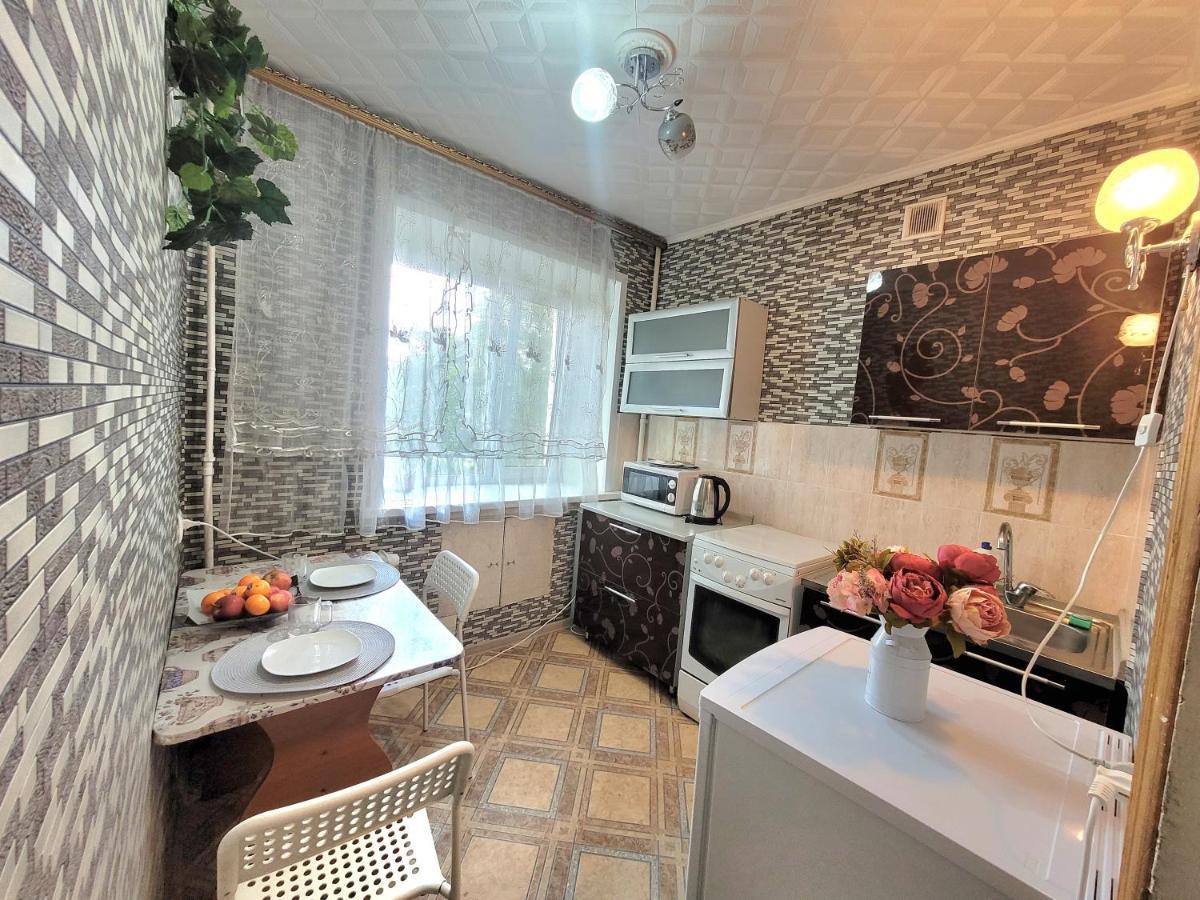 Apartment 1 комн. на назарбаева 72 *